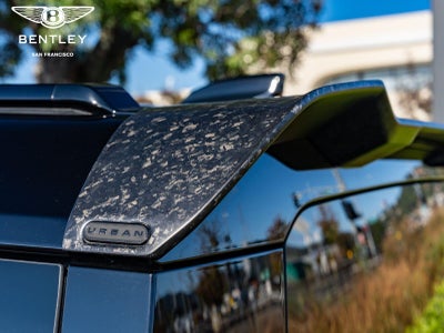 2025 Land Rover Defender URBAN OCTA Edition One