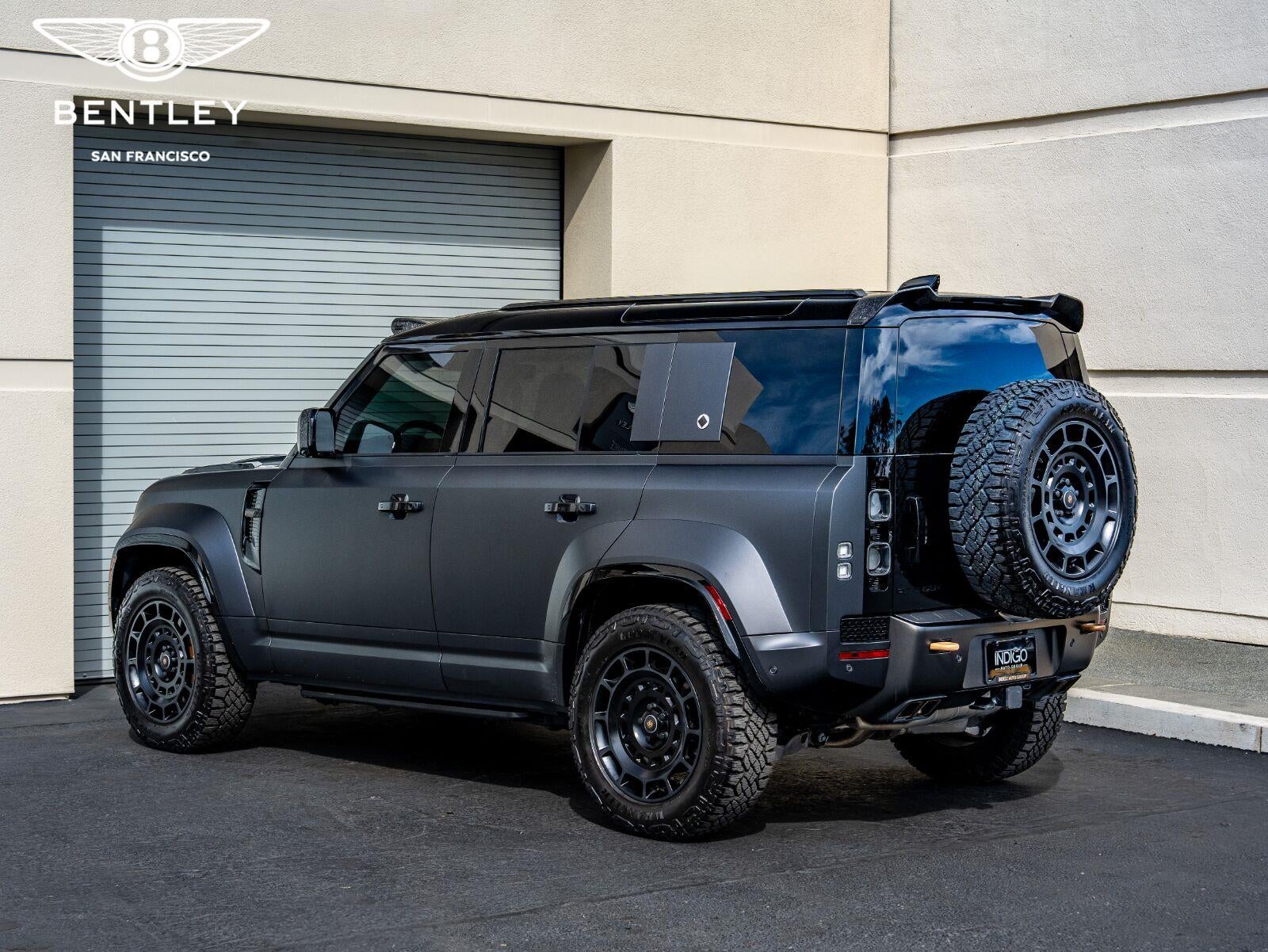 2025 Land Rover Defender URBAN OCTA Edition One