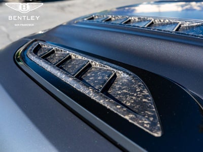 2025 Land Rover Defender URBAN OCTA Edition One