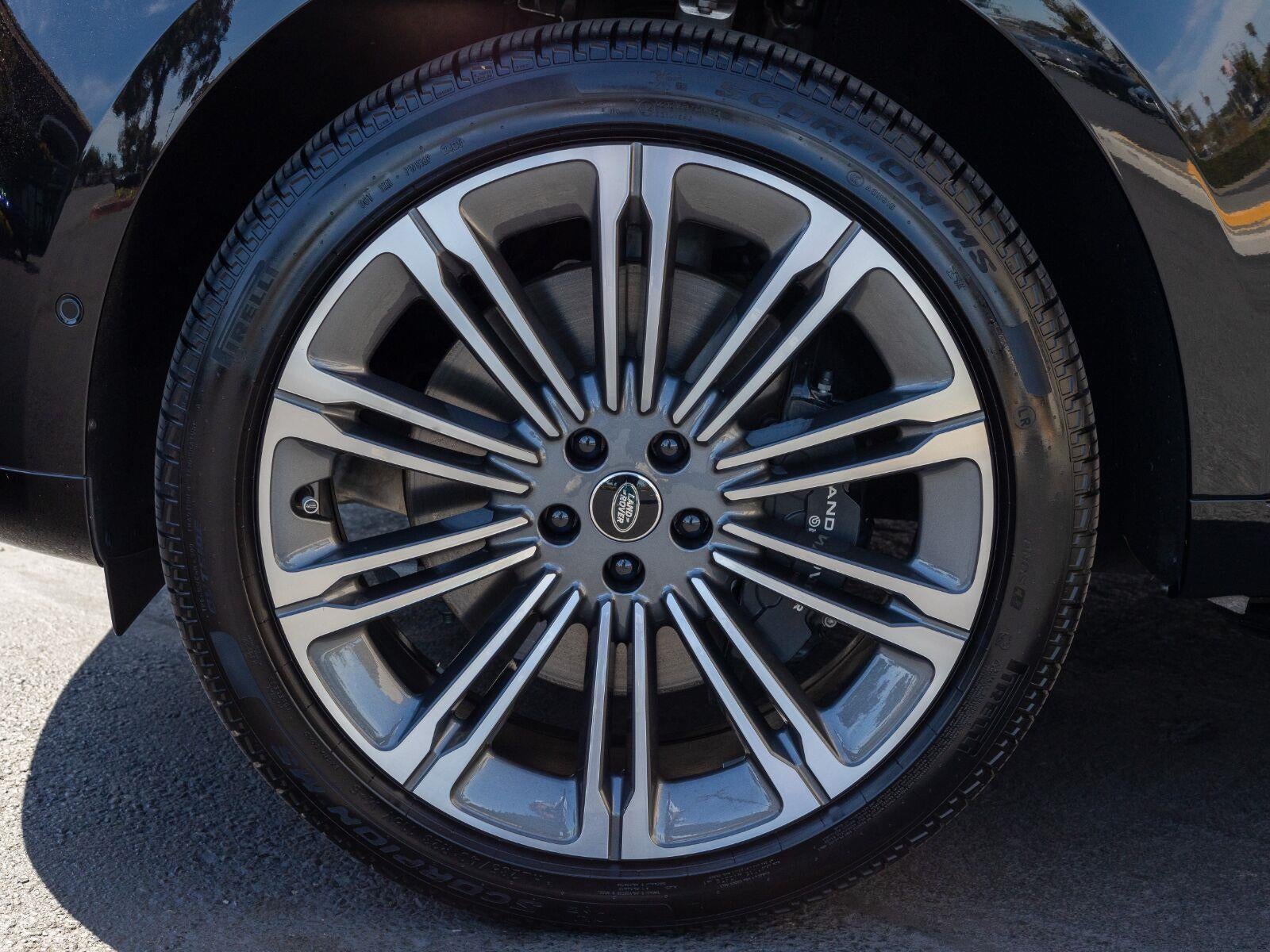 2025 Land Rover Range Rover Autobiography