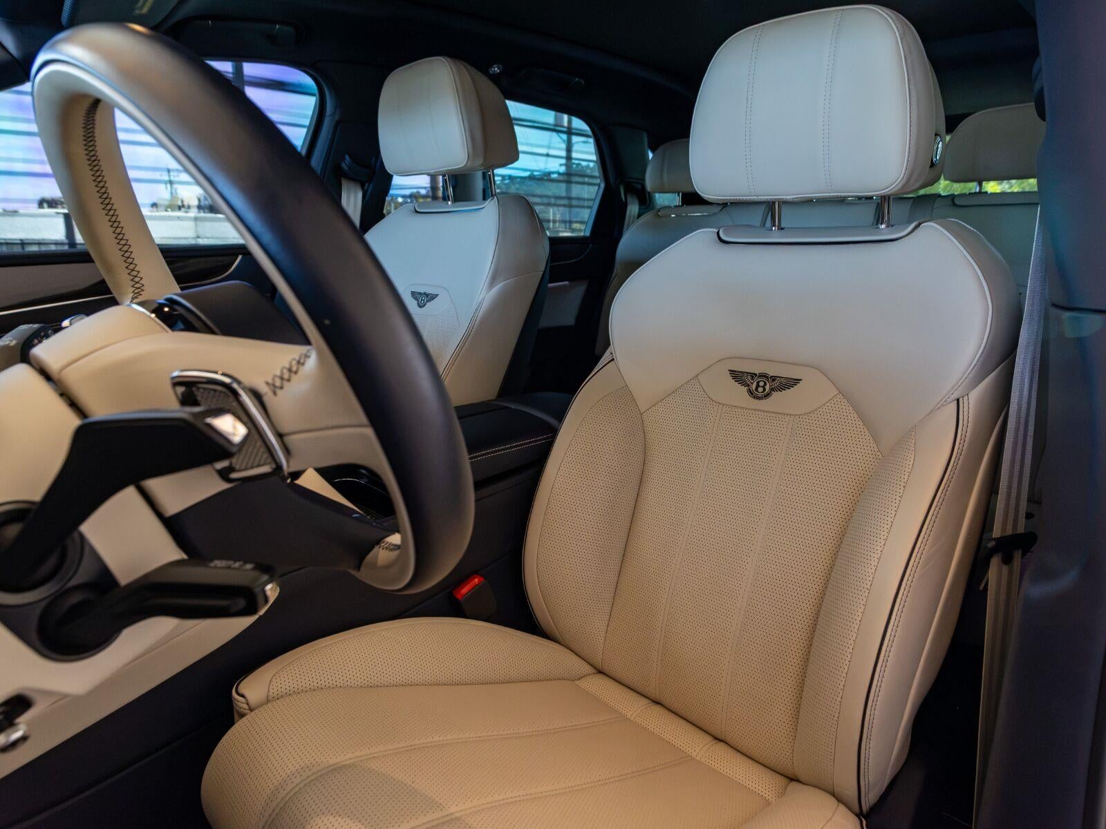 2022 Bentley Bentayga V8