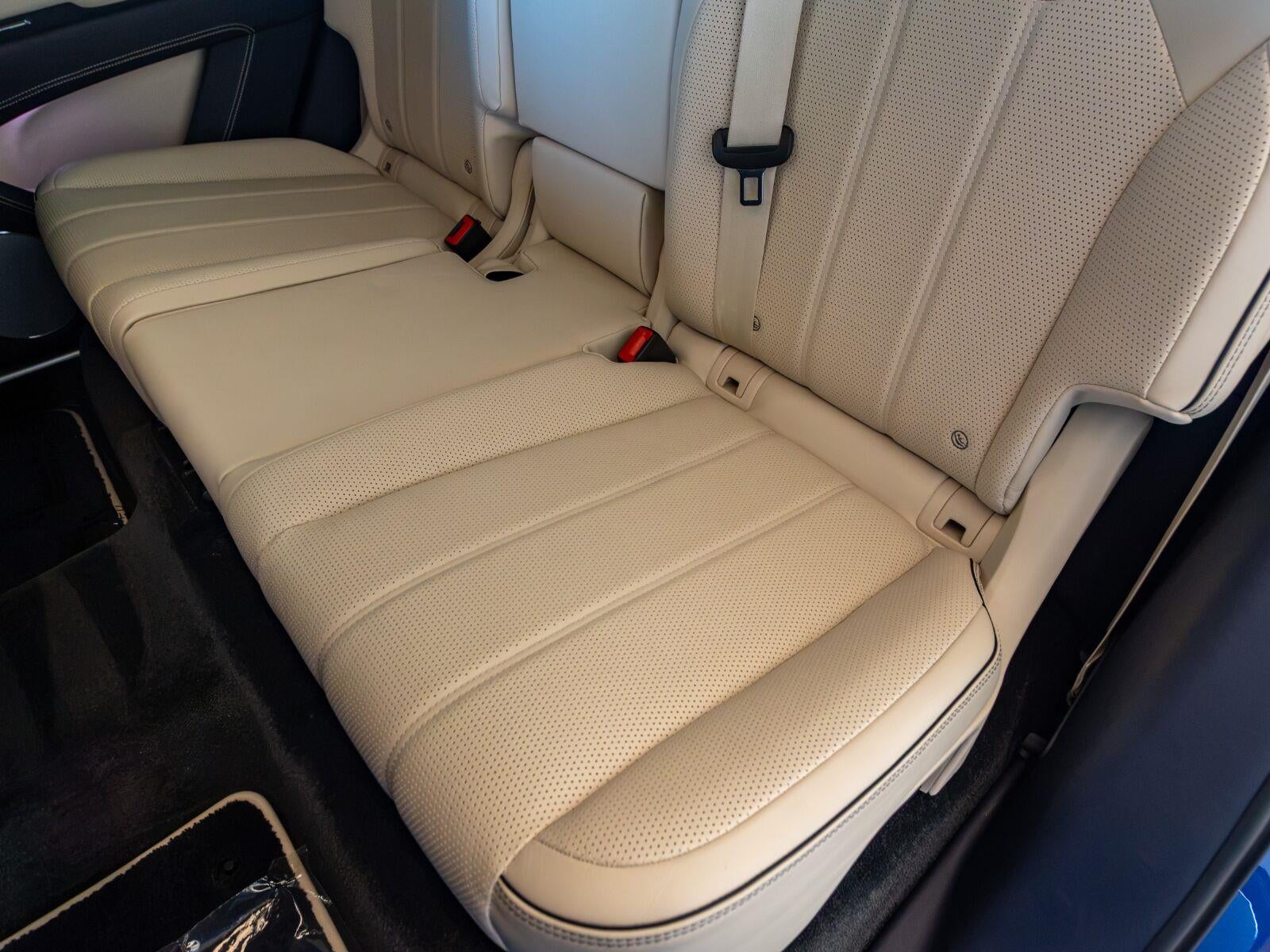 2022 Bentley Bentayga V8