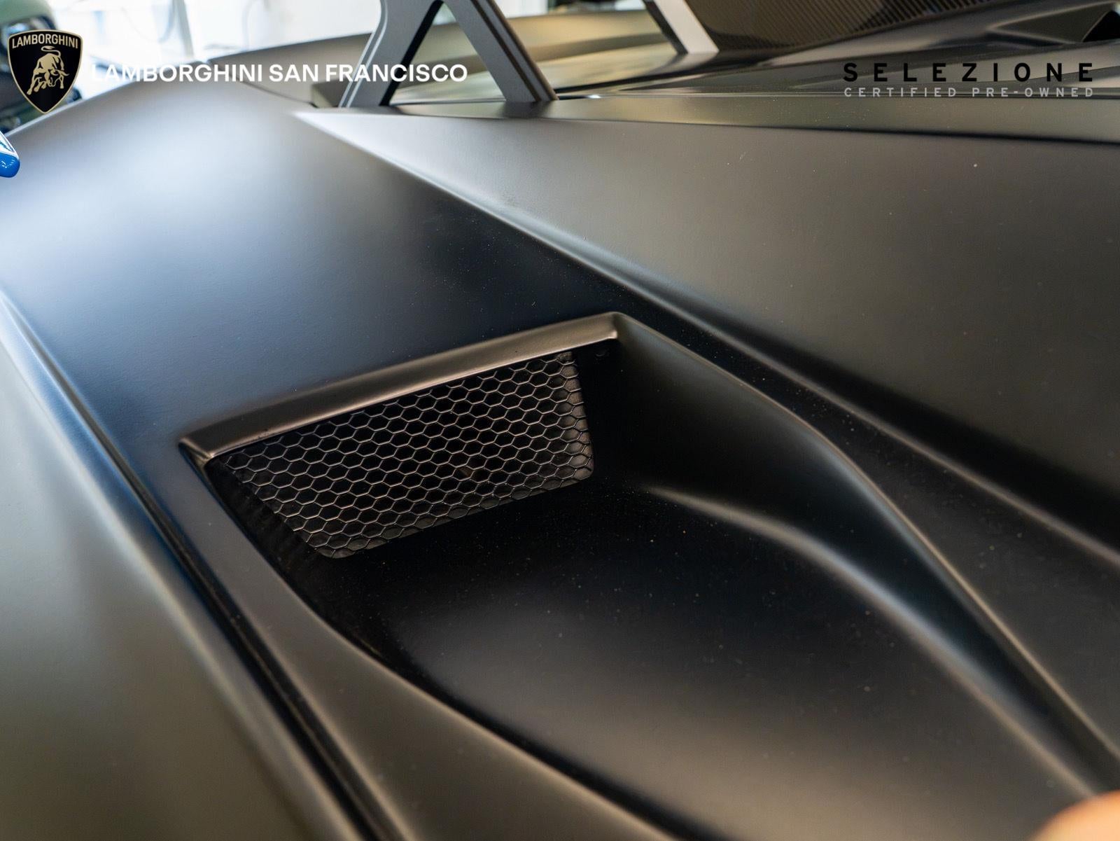 2024 Lamborghini Huracan STO