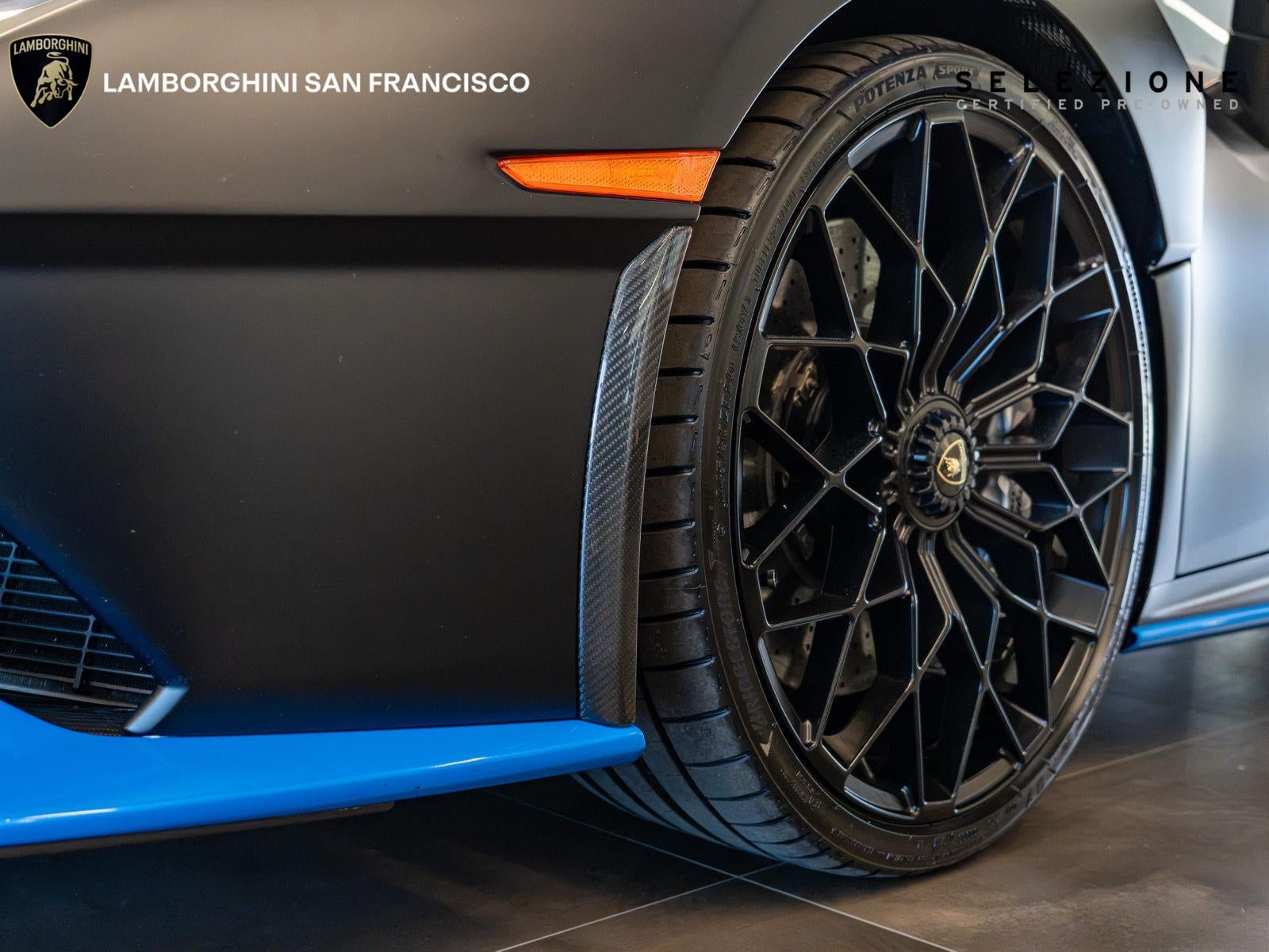2024 Lamborghini Huracan STO