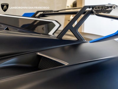 2024 Lamborghini Huracan STO