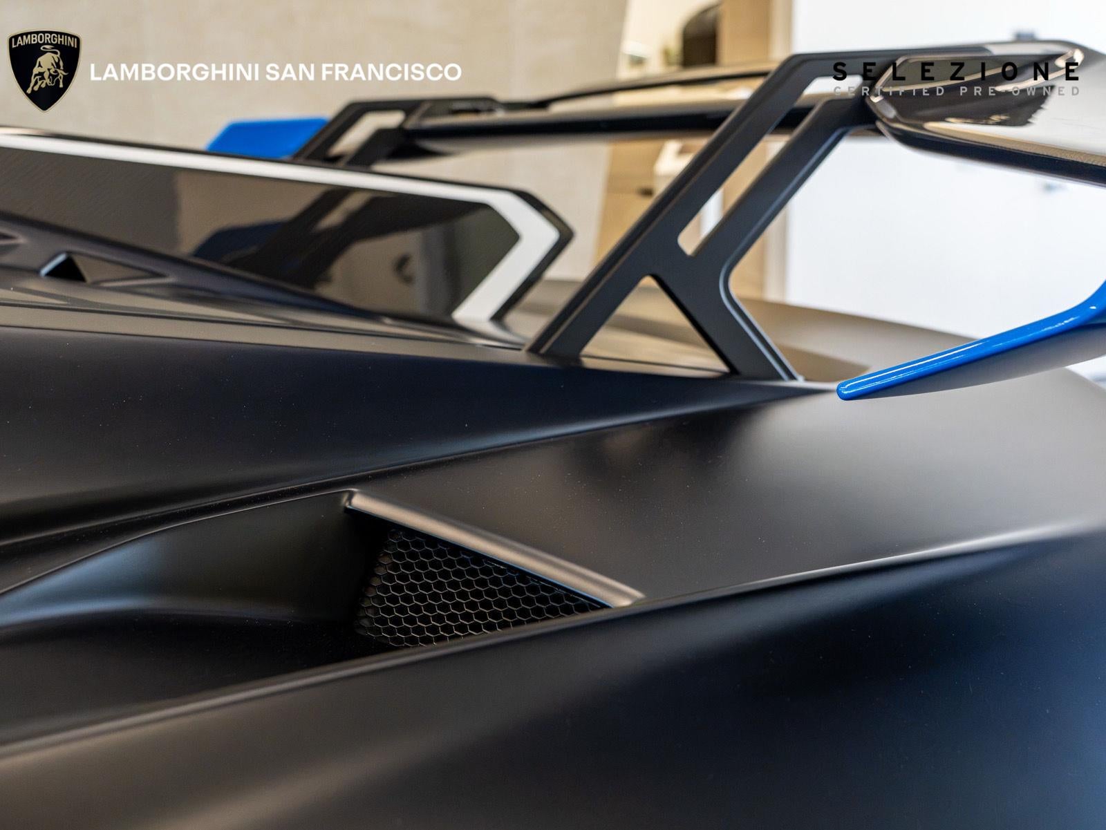 2024 Lamborghini Huracan STO