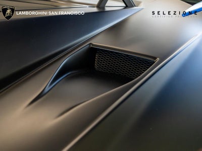 2024 Lamborghini Huracan STO