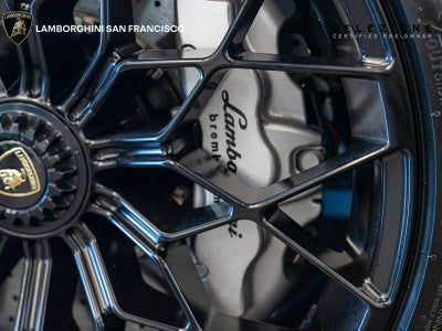 2024 Lamborghini Huracan STO