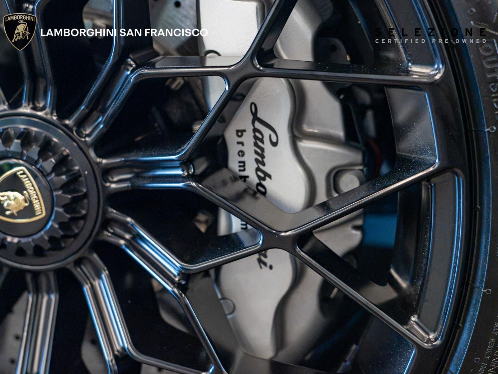 2024 Lamborghini Huracan STO