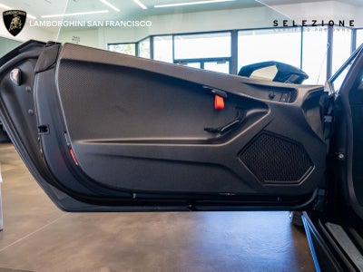 2024 Lamborghini Huracan STO