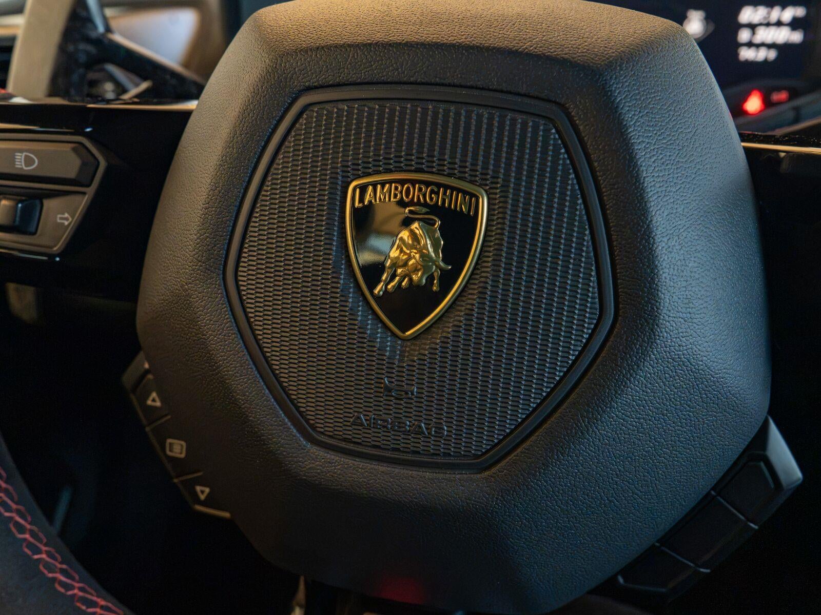 2018 Lamborghini Huracan Performante