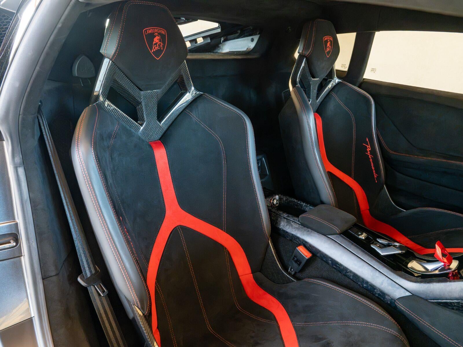 2018 Lamborghini Huracan Performante