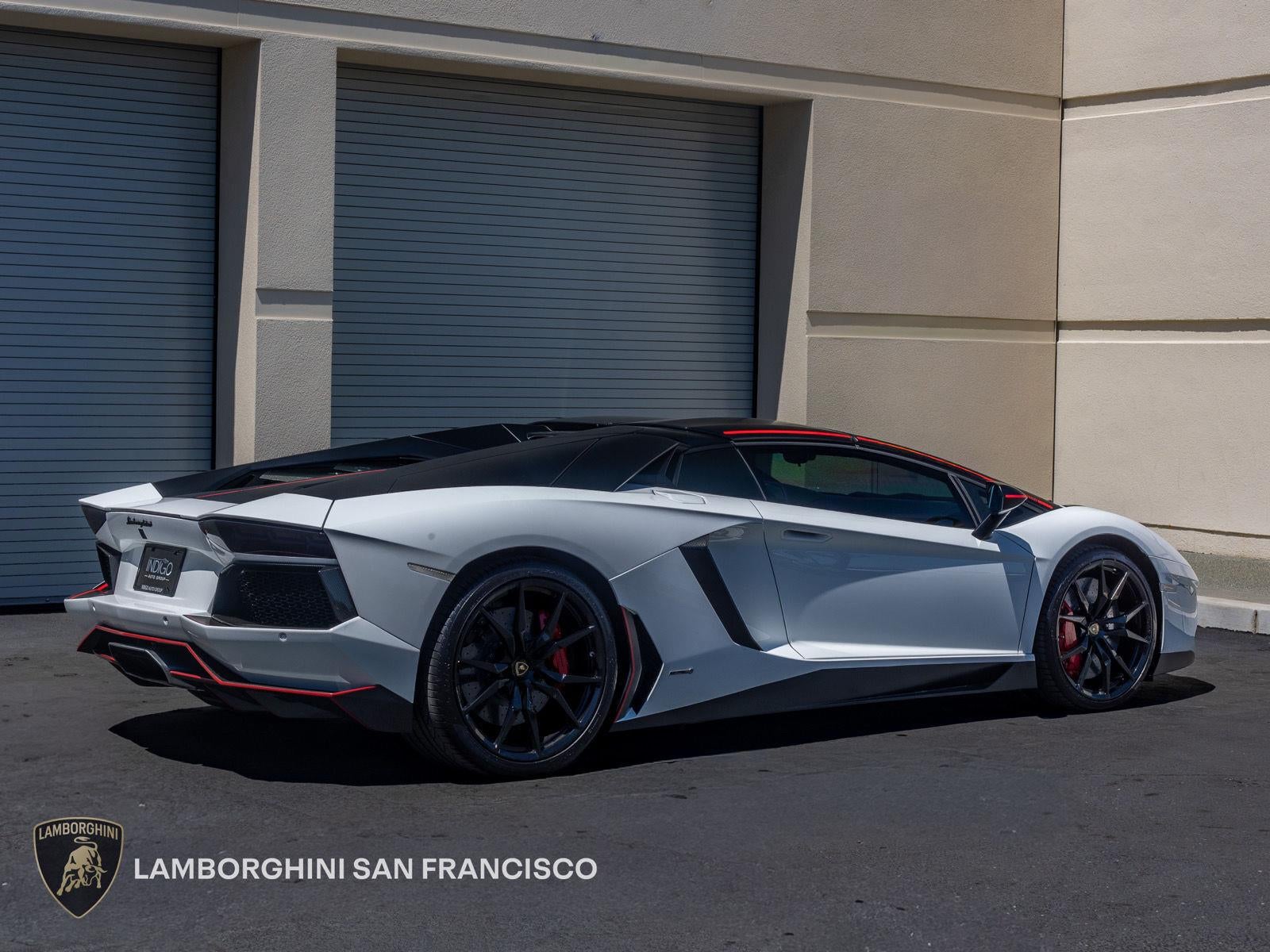 2016 Lamborghini Aventador Roadster LP 700-4 Pirelli Edition