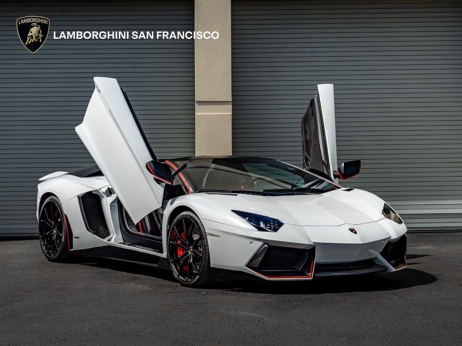 2016 Lamborghini Aventador Roadster LP 700-4 Pirelli Edition