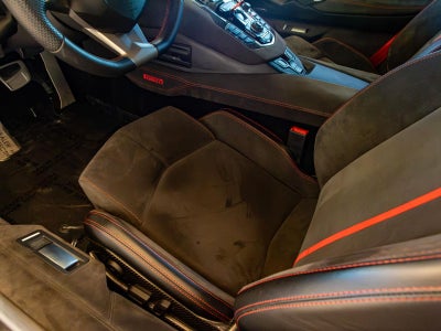2016 Lamborghini Aventador Roadster LP 700-4 Pirelli Edition