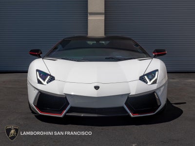 2016 Lamborghini Aventador Roadster LP 700-4 Pirelli Edition