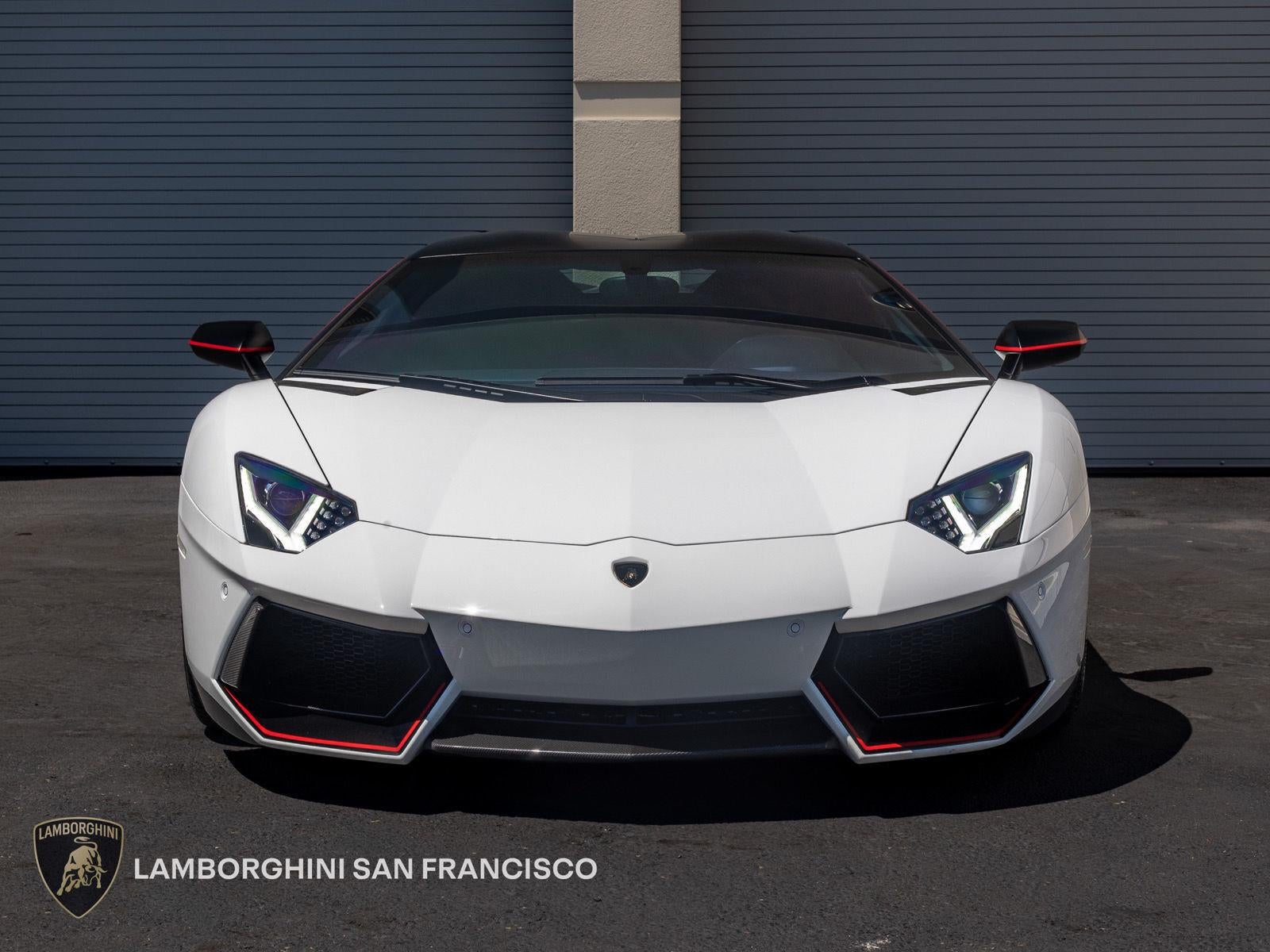 2016 Lamborghini Aventador Roadster LP 700-4 Pirelli Edition