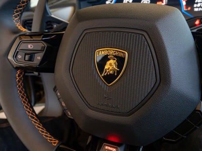 2023 Lamborghini Huracan Evo Spyder RWD