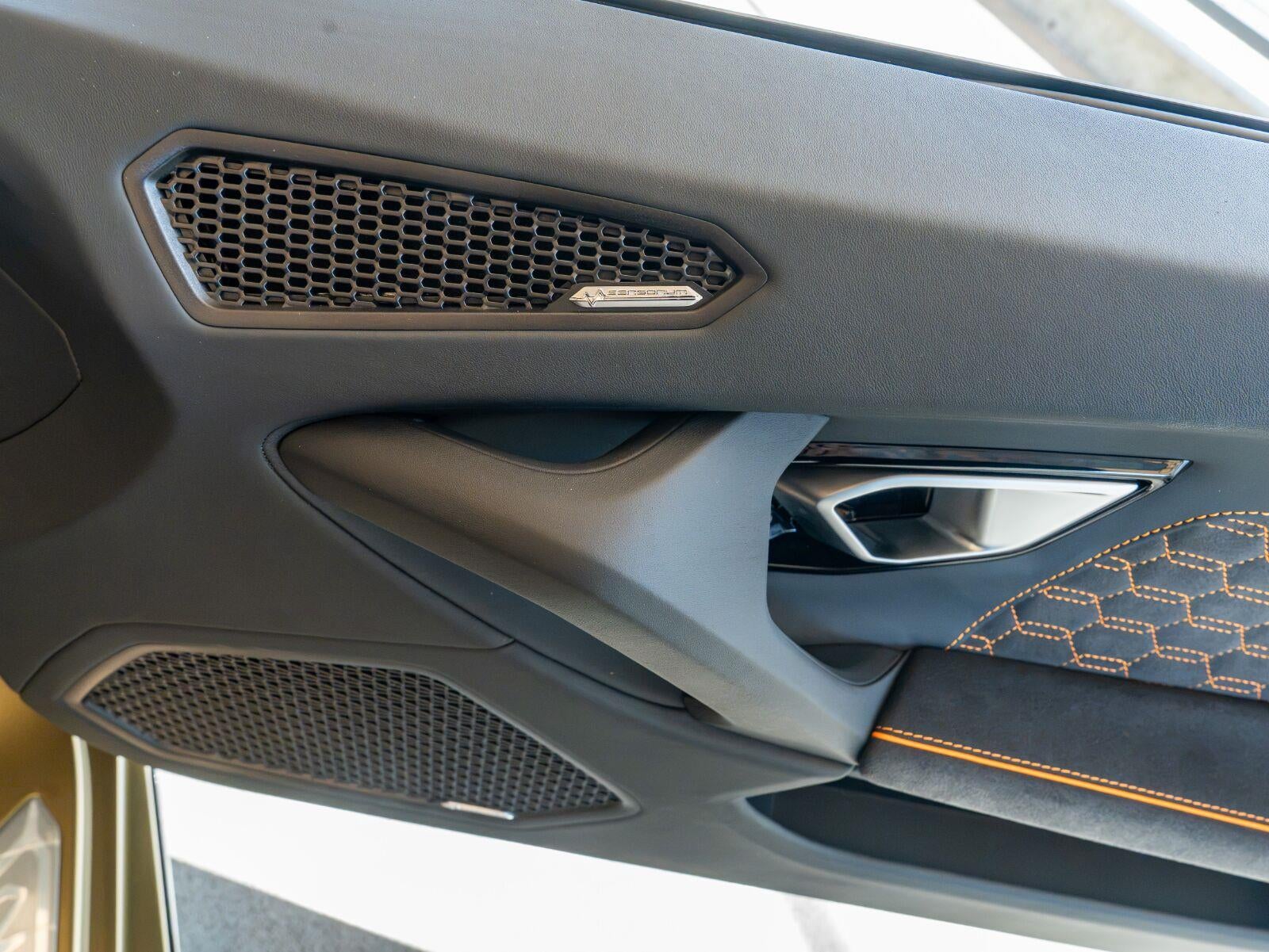 2023 Lamborghini Huracan Evo Spyder RWD