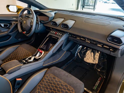 2023 Lamborghini Huracan Evo Spyder RWD
