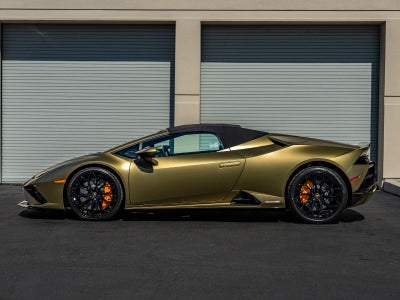 2023 Lamborghini Huracan Evo Spyder RWD